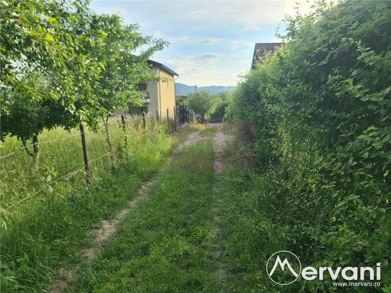 Teren intravilan de vanzare in Campina - Zona Muscel